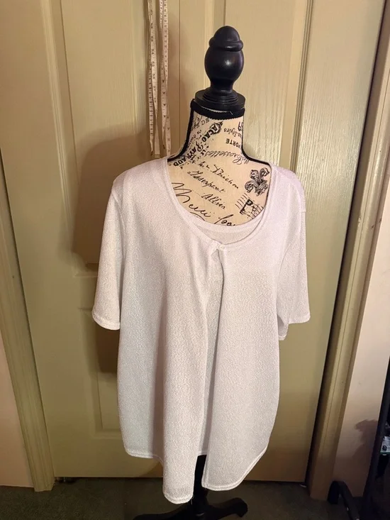 Kathie Lee Collection White Short-Sleeve Textured Scoop Neck Top - Picture 2 of 2